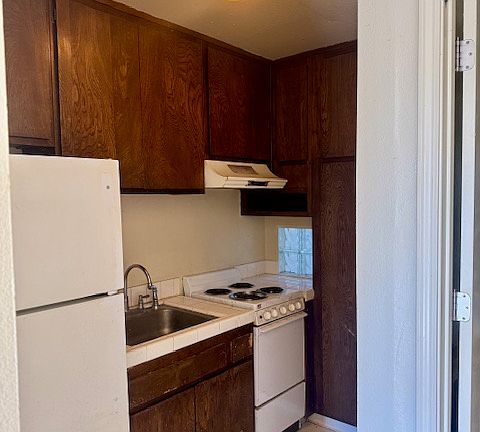 4th image of 1209 E Meta St APT C