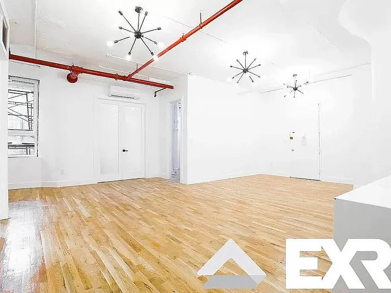 315 Berry St #105 — Photo 5