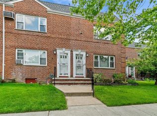 1531 Independence Ave #2B, Brooklyn, NY 11228