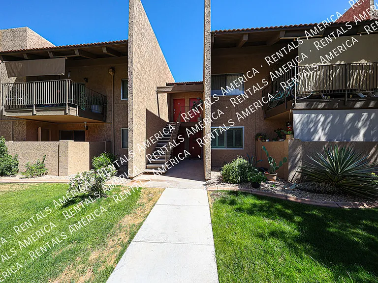 5525 E Thomas Rd #I3 — Photo 4