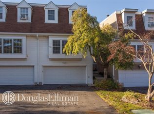 157 Hidden Ridge Dr, Syosset, NY 11791