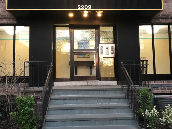 2209 Knapp Street image 1 of 7