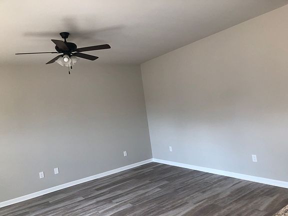 5th image of 210 Saint Fazzio St