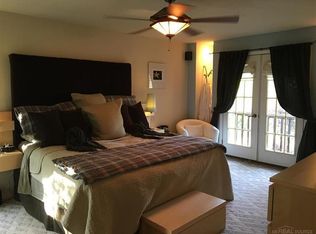 31 Riverside Dr, Mount Clemens, MI 48043