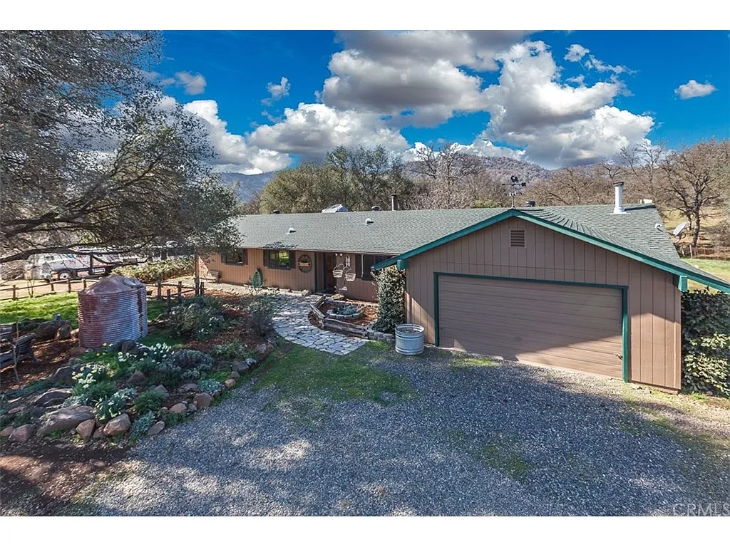 4573 Jeannine Ln photo 1