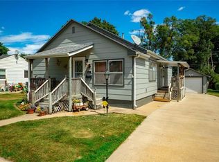 113 S Park Lane Dr, Knoxville, IA 50138