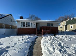 121 New Hillcrest Ave, Ewing, NJ 08638