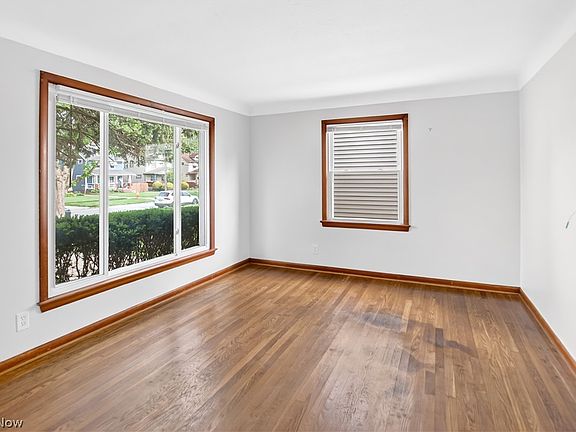4th image of 4462 S Hills Dr