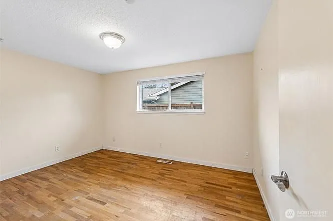 6202 84th St SW — Photo 18