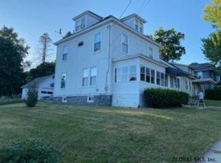 413 Glebe St, Johnstown, NY 12095