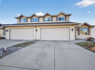 253 Desplaine Rd, De Pere, WI 54115