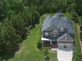 5812 Highcroft Dr, Cary, NC 27519