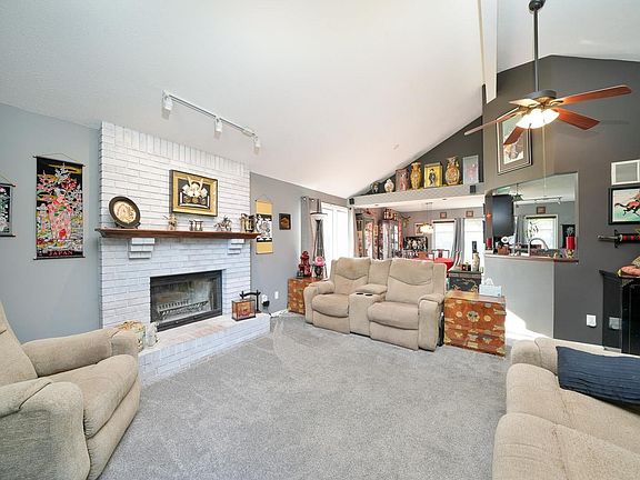 5th image of 21353 Echo Ln E