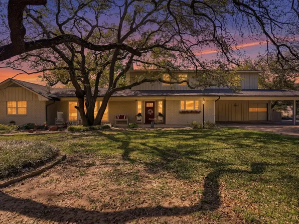 5014 Mohawk Ct, Granbury, TX 76049