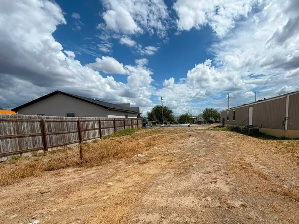 380 Riverhill Loop, Laredo, TX 78046