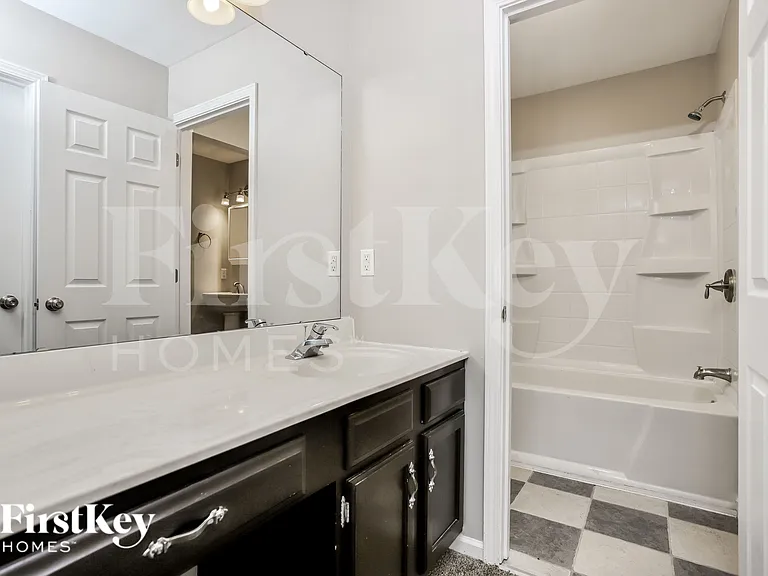 221 Brookmont Farm Ct — Photo 15