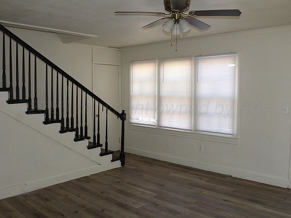 3rd image of 600 E 4th St