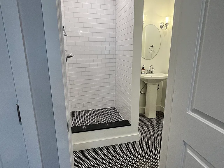 1328 S Bouvier St — Photo 12