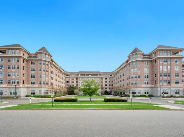 300 E Overlook, Pt Washington, NY