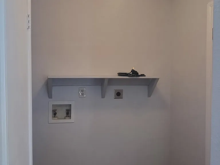 855 Aldredge Cir — Photo 9