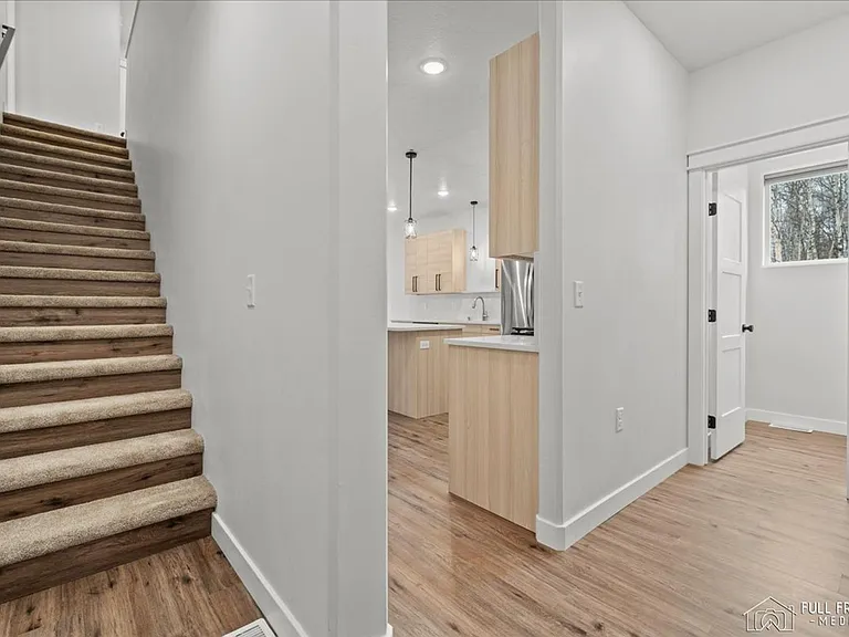 7442 N Paw St — Photo 29