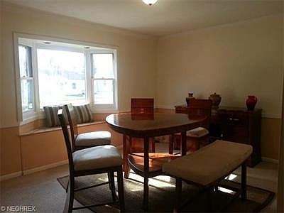 4th image of 25 Ledgewood Dr