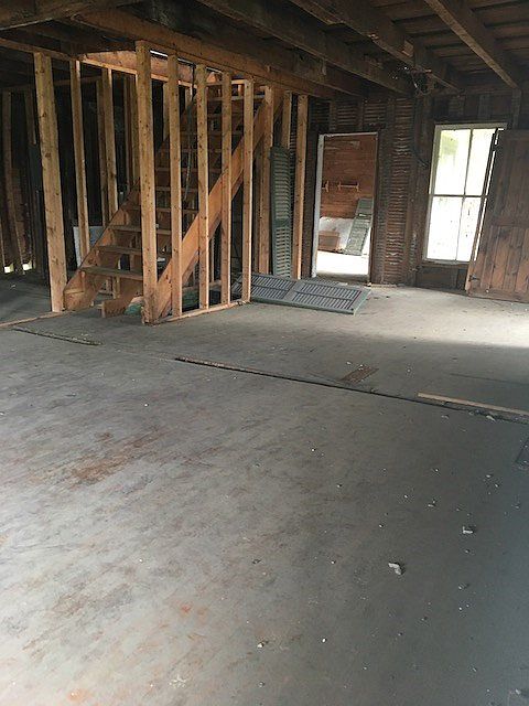 2nd image of 2574 Moriah Rd