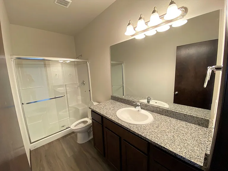 2108 W Sunnyview Ln — Photo 14