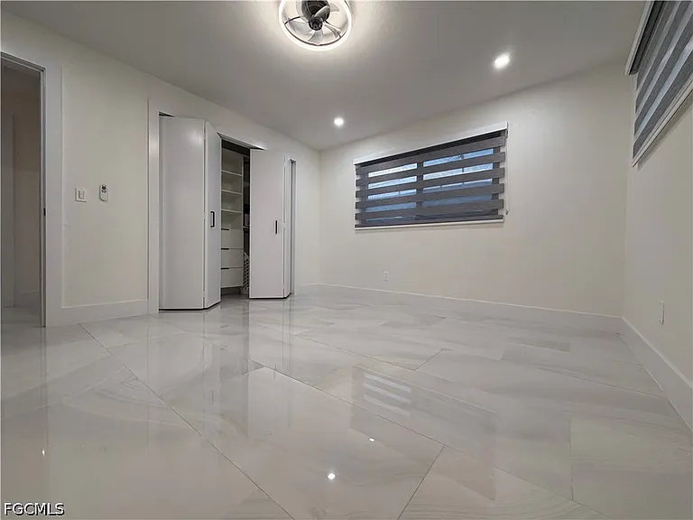 4937 Edith Esplanade Cpe — Photo 24