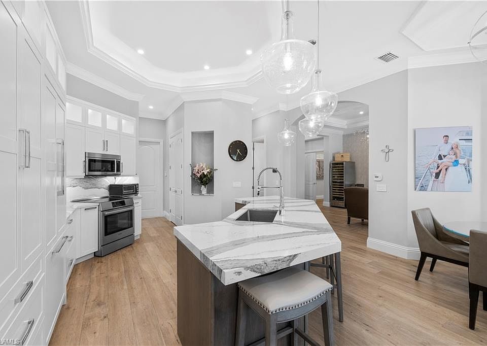 359 Saddlebrook Ln, Naples, FL 34110 MLS 223038899 Zillow