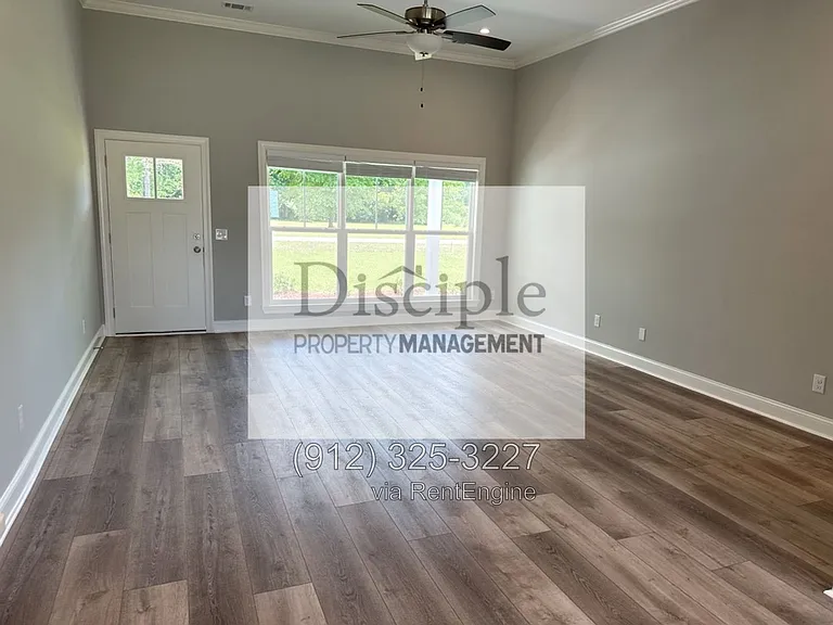 79 Ennis Rd — Photo 3