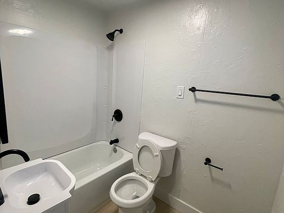 4th image of 82 E Gregson Ave APT 3