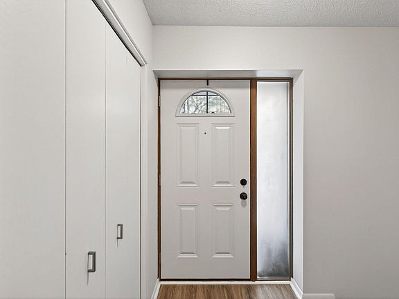 5th image of 1837 Yuma Ln N