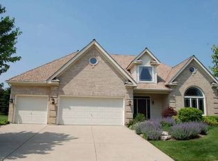 2239 Kenyon Ct, Aurora, IL 60502