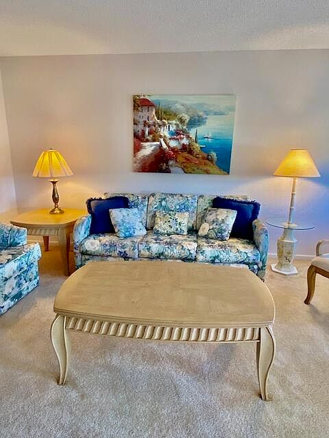 1st image of 406 Richmond A #406