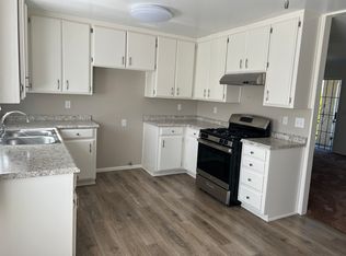 8676 Entrada Blvd APT D, Lake Isabella, CA 93240