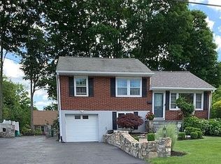 14 Tamarack Dr, Cortlandt Manor, NY 10567