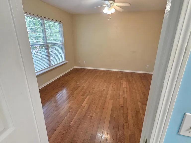 227 Kettering Ct — Photo 20