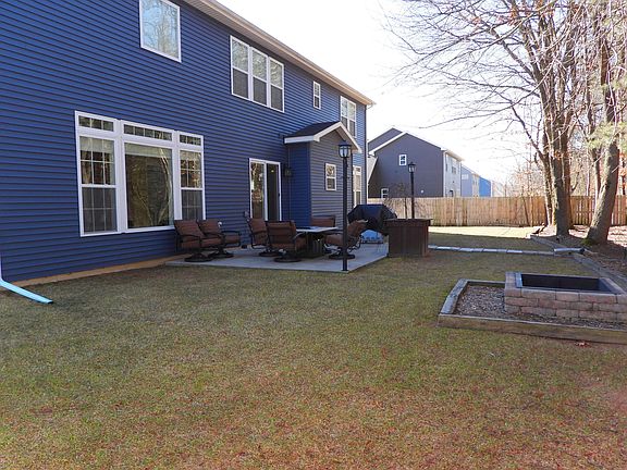 2nd image of 7214 Roslindale Trl