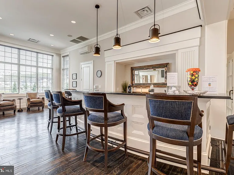 6101 Fairview Farm Dr #207 — Photo 37