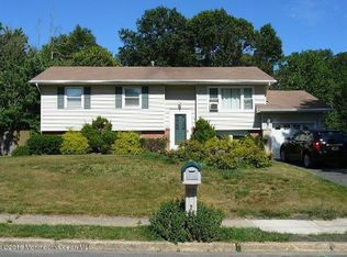 619 Fawn Dr, Toms River, NJ