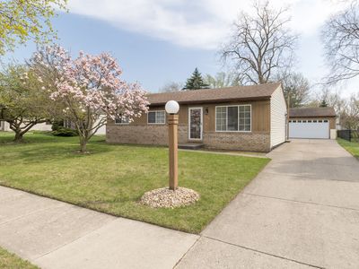 6052 Mulberry Dr, Sterling Heights, MI, 48314
