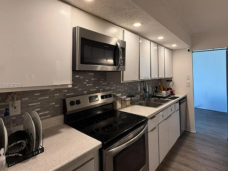 7051 Environ Blvd #436 — Photo 13