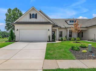 102 Clift Farm Dr #M5B65U, Madison, AL 35757