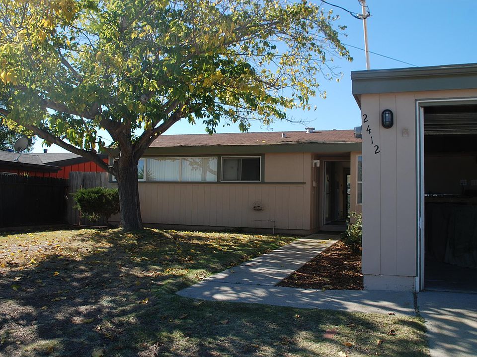 1st image of 2412 Harcourt Dr