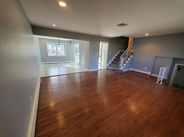 1027 Preakness Ave #2