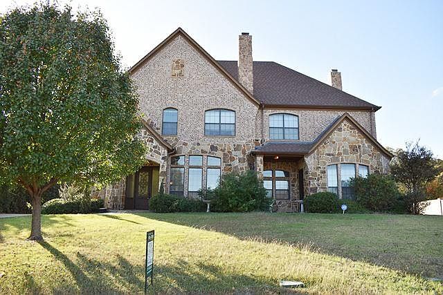 1st image of 430 Cherry Ln