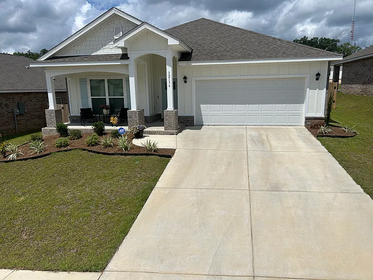 32134 Lyon Rd — Photo 2