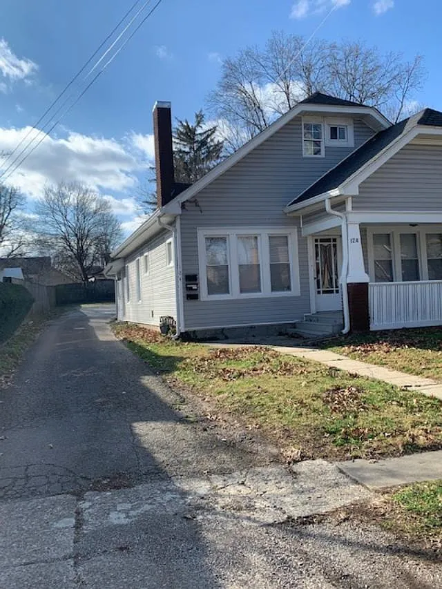 2 bed, 1.0 bath, 1200 sqft, $1,495 — Photo 3