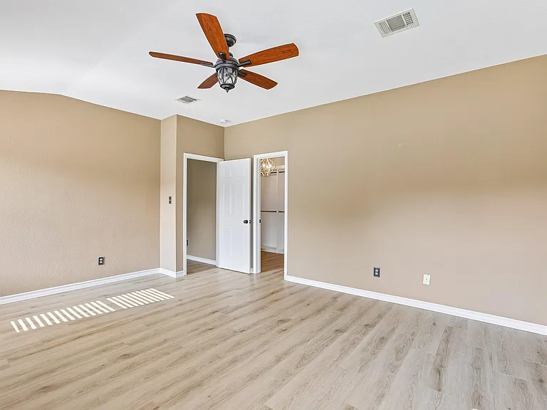2656 Bradley Ln — Photo 27